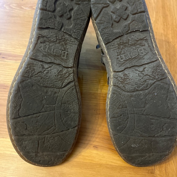 Suede boots - Picture 4 of 10